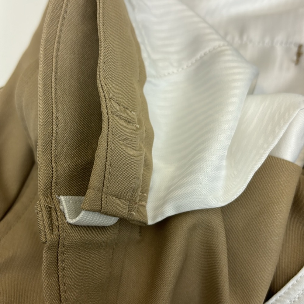 Cool 18 Pro || Men's Golf Shorts; Size 38; Khaki Color; 100% Polyester - Picture 7 of 9